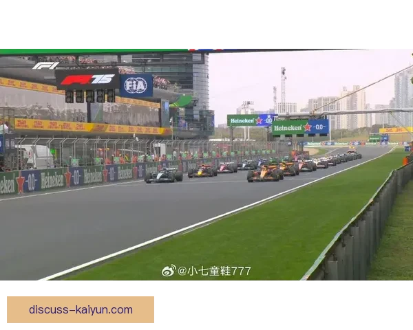 F1赛季焦点升级各车队角逐白热化新规则引发连锁反应车手竞争再掀高潮 F1赛季焦点升级各车队角逐白热化新规则引发连锁反应车手竞争再掀高潮