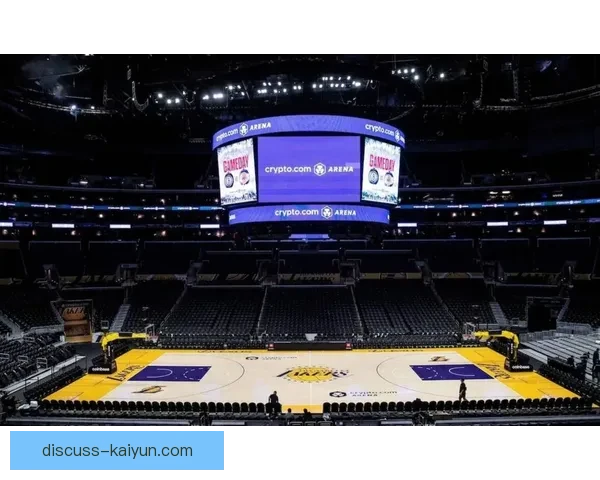 NBA赛场风云再起巨星对决引爆季后赛席位争夺进入白热化阶段