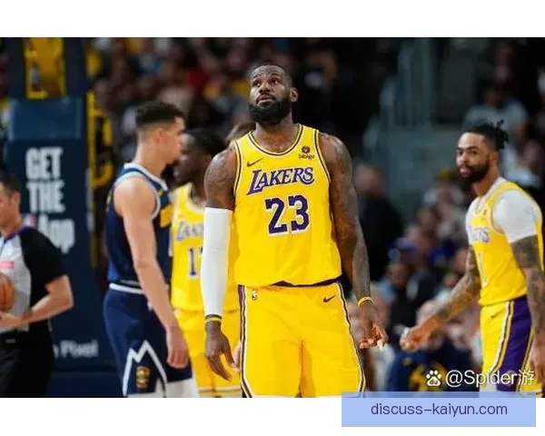 湖人新赛季战绩分析：詹姆斯状态回暖球队进攻潜力显现