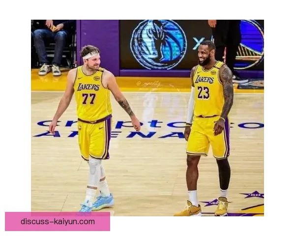 湖人逆转勇士豪取连胜 詹姆斯状态火热引关注