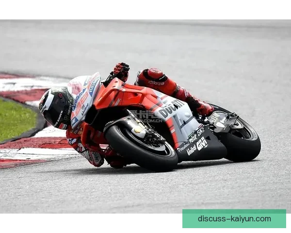 摩托GP最新赛季战况解析车手排名与赛事亮点全面回顾